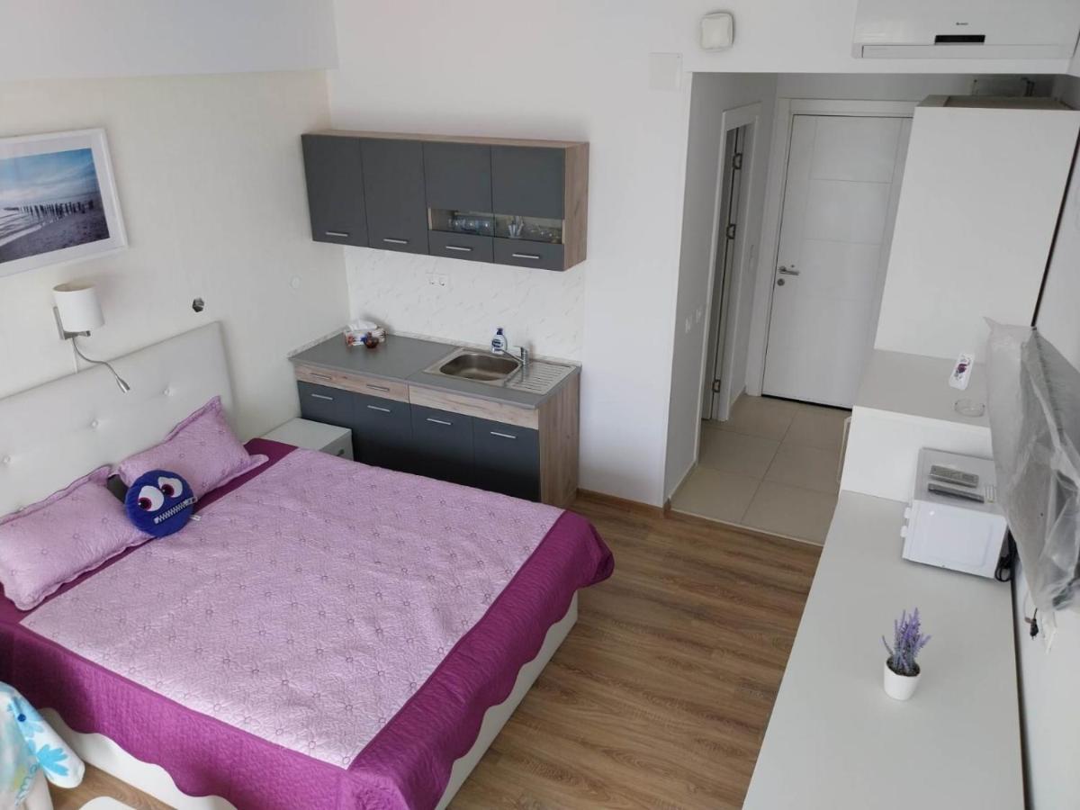 Douăzeci şi Trei August Blaxy Resort Stefi Cu Acces La Piscine Gratuit المظهر الخارجي الصورة