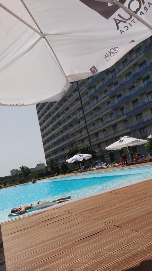 Douăzeci şi Trei August Blaxy Resort Stefi Cu Acces La Piscine Gratuit المظهر الخارجي الصورة